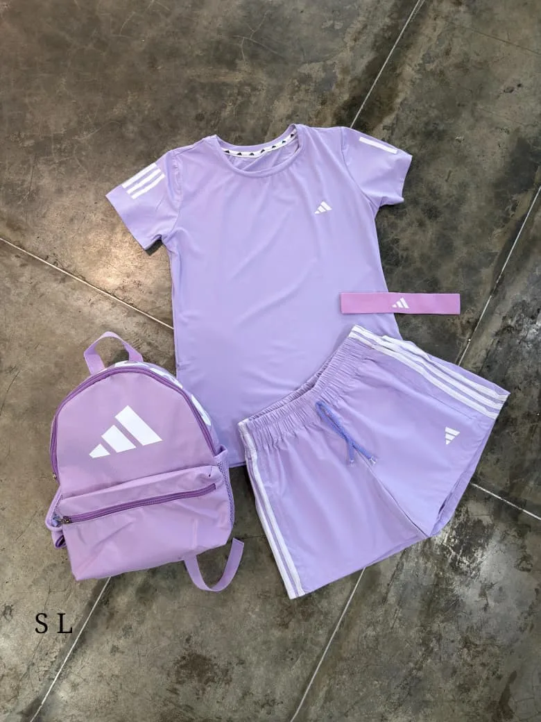 Conjunto deportivo Milena's Shoes lila Adidas: camiseta, short, mochila y diadema. Tallas S L